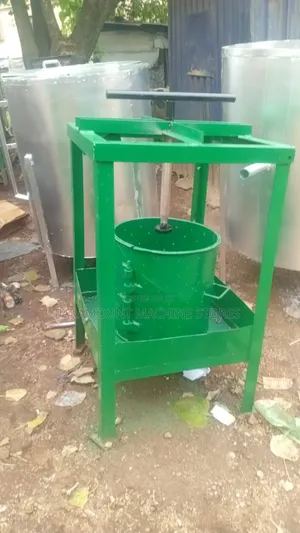 Palm Screw Presser