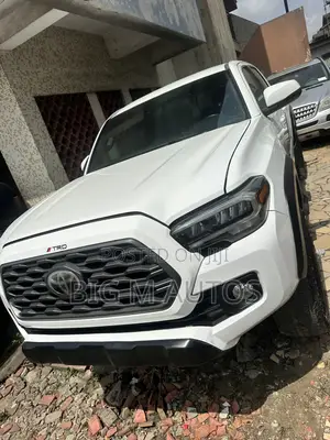 Toyota Tacoma TRD Off Road 2021 White