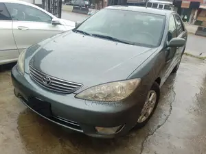 Toyota Camry 2005 Green