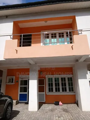 4bdrm Duplex in Chevron for rent