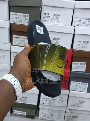 Premium Unisex Carton Slides, Comfortable Durable