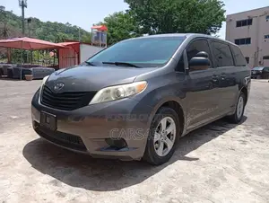 Toyota Sienna 2012 Gray