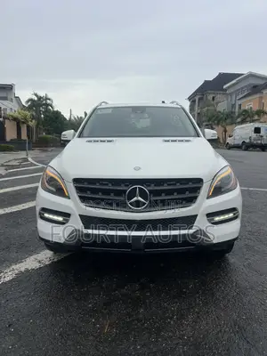 Mercedes-Benz M Class ML350 4dr SUV (3.5L 6cyl 7A) 2014 White