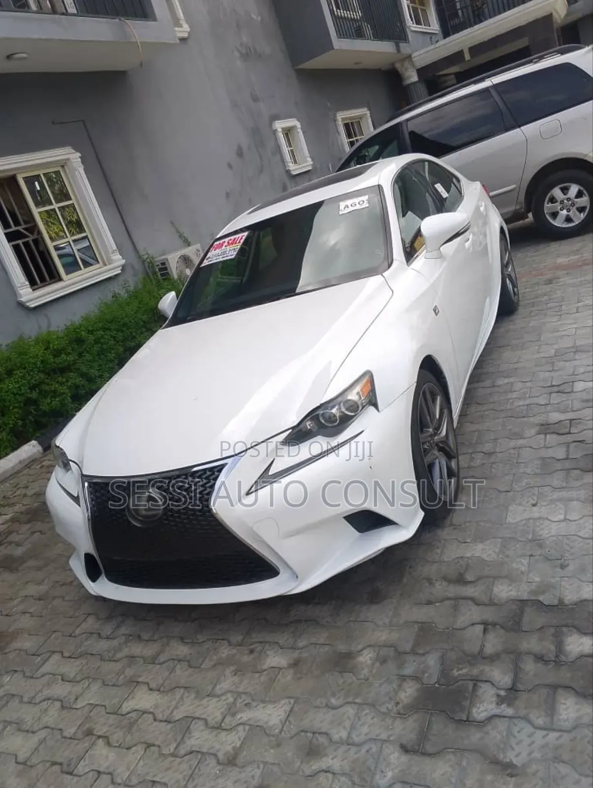 Lexus IS 2018 White