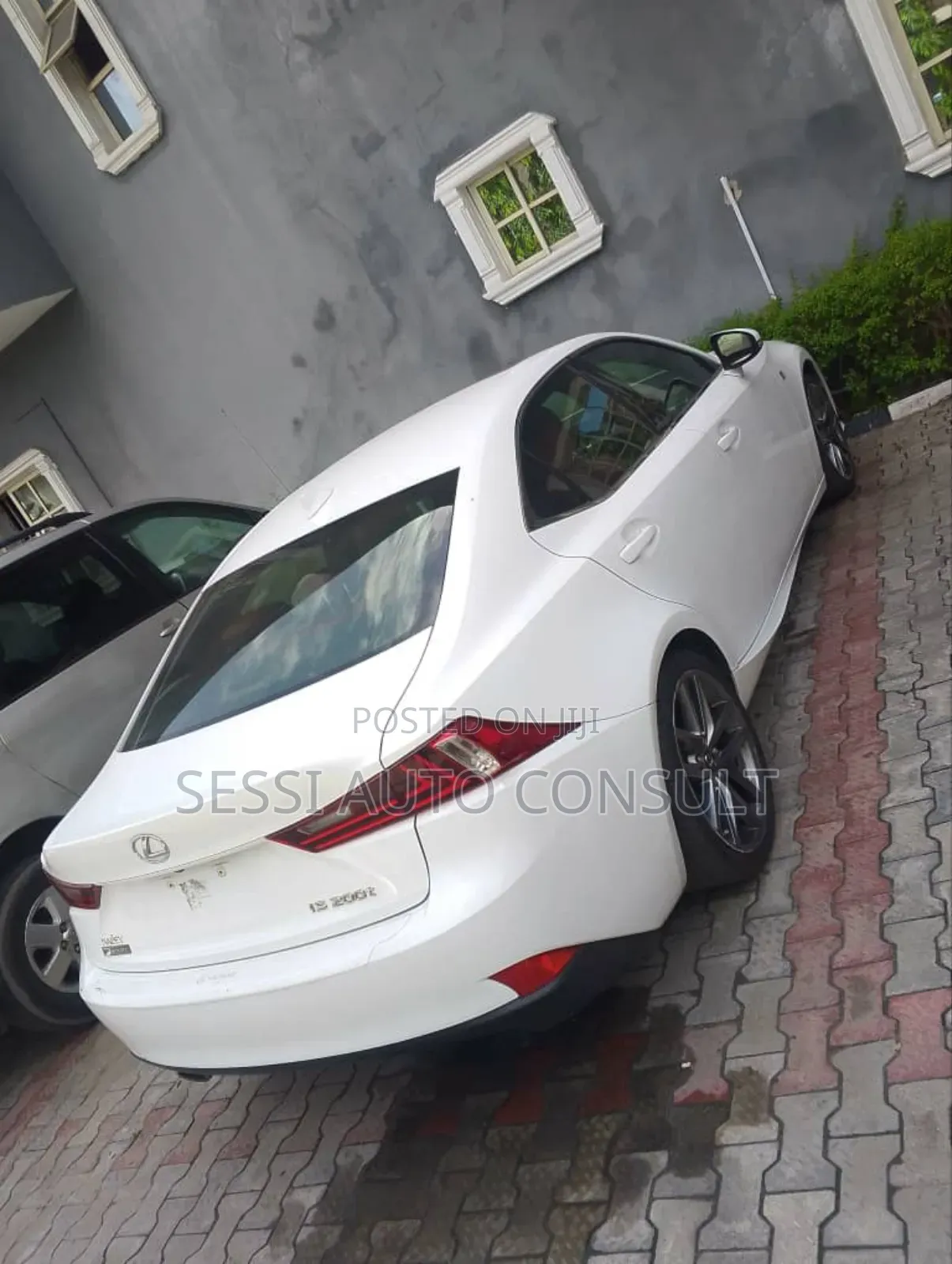 Lexus IS 2018 White