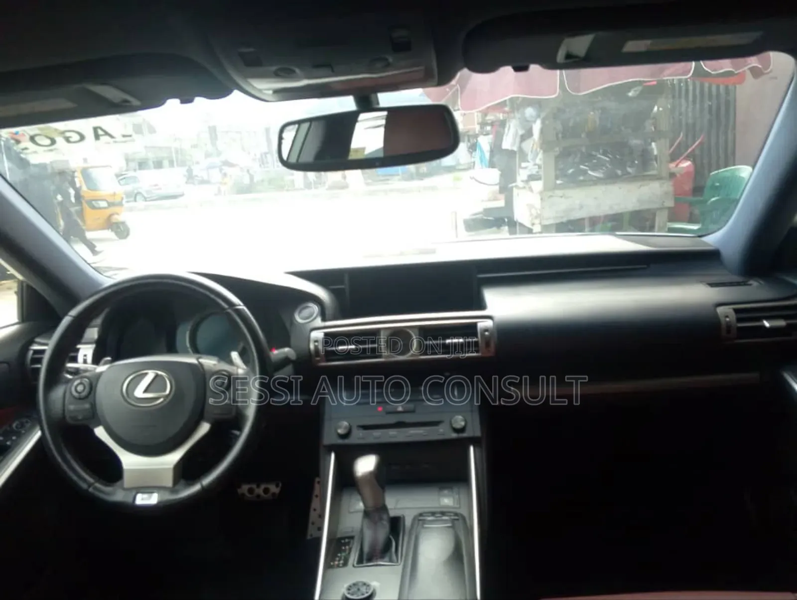 Lexus IS 2018 White