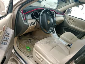 Toyota Highlander Limited V6 2005 Gold