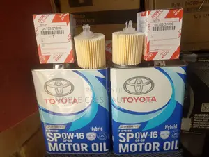 Toyota 0w-16 Hybrid Engine Oil and Oil Filter