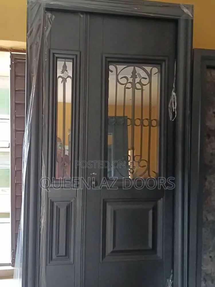 4ft Decorative Glass Door
