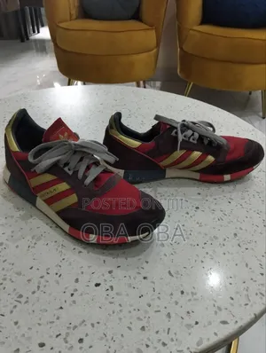 Authentic Original Unisex Adidas Trainers for Sale