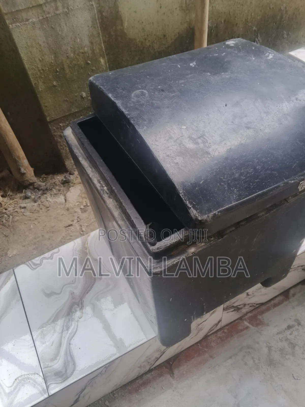 Dispatch Box