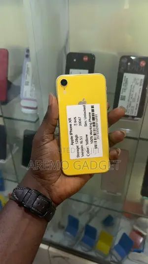 Apple iPhone XR 128 GB Yellow