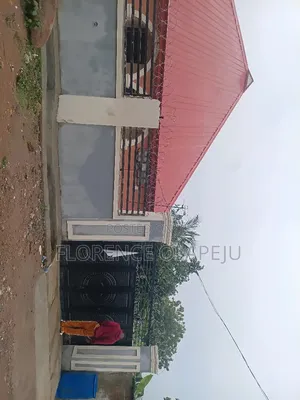 2bdrm Block of Flats in Idi- Oya, Akala Express for rent
