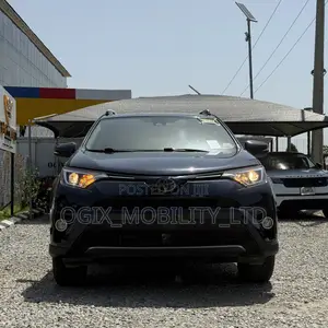 Toyota RAV4 2018 Teal