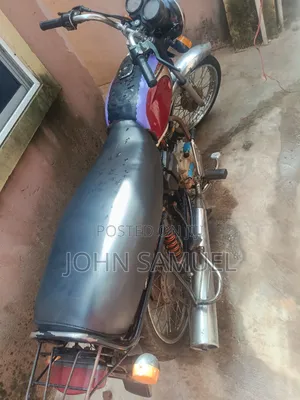 Bajaj Boxer 2022 Red