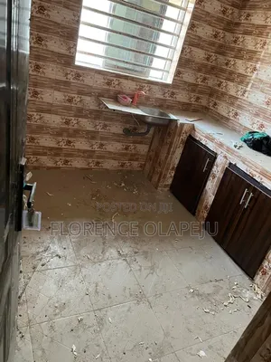 2bdrm Block of Flats in Ajila, Akala Express for rent