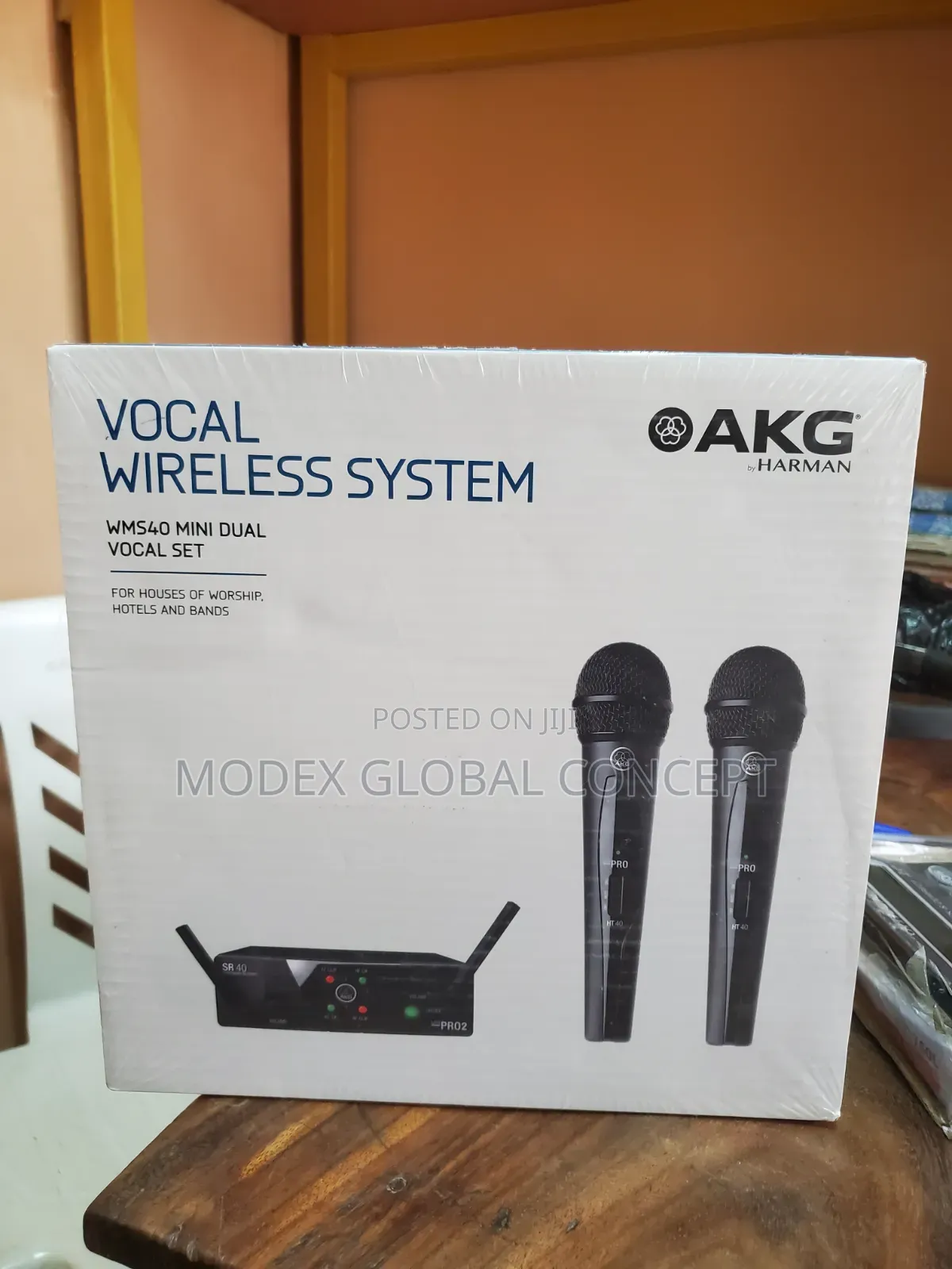 Akg Wms40 Mini Dual Vocal Set Wireless Microphone System