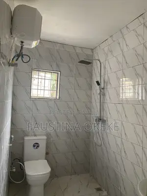 3bdrm Block of Flats in Area 1 for rent