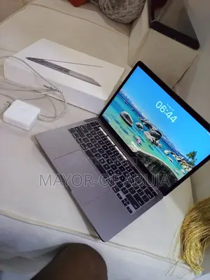 Laptop Apple MacBook Pro 2019 32GB Intel Core i7 SSD 2T