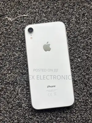Apple iPhone XR 64 GB White