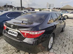 Toyota Camry 2016 Black