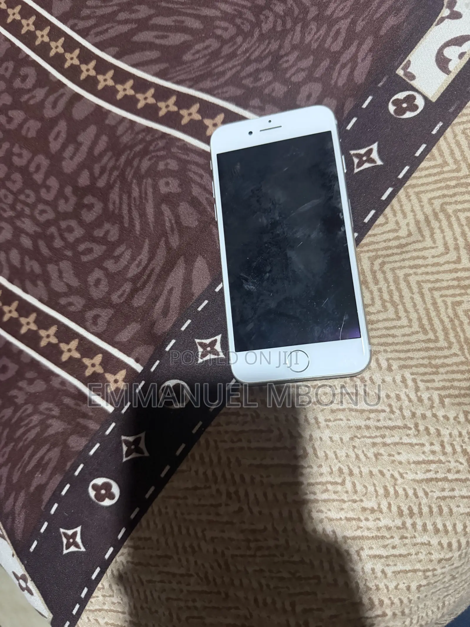 Apple iPhone 8 64 GB White