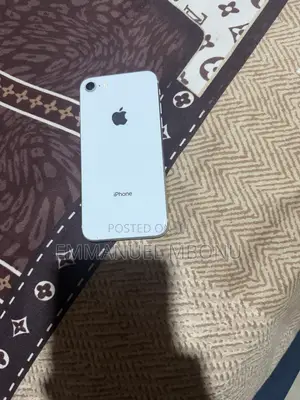 Apple iPhone 8 64 GB White