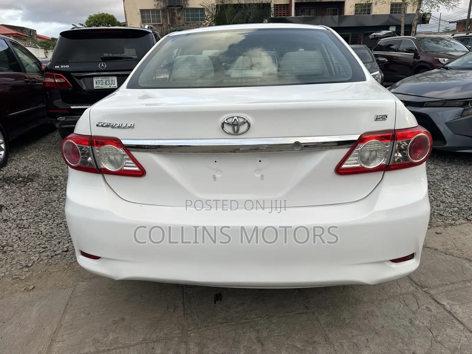 Toyota Corolla 2011 White