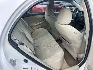 Toyota Corolla 2011 White
