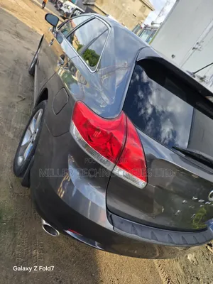 Toyota Venza LE 2012 Gray
