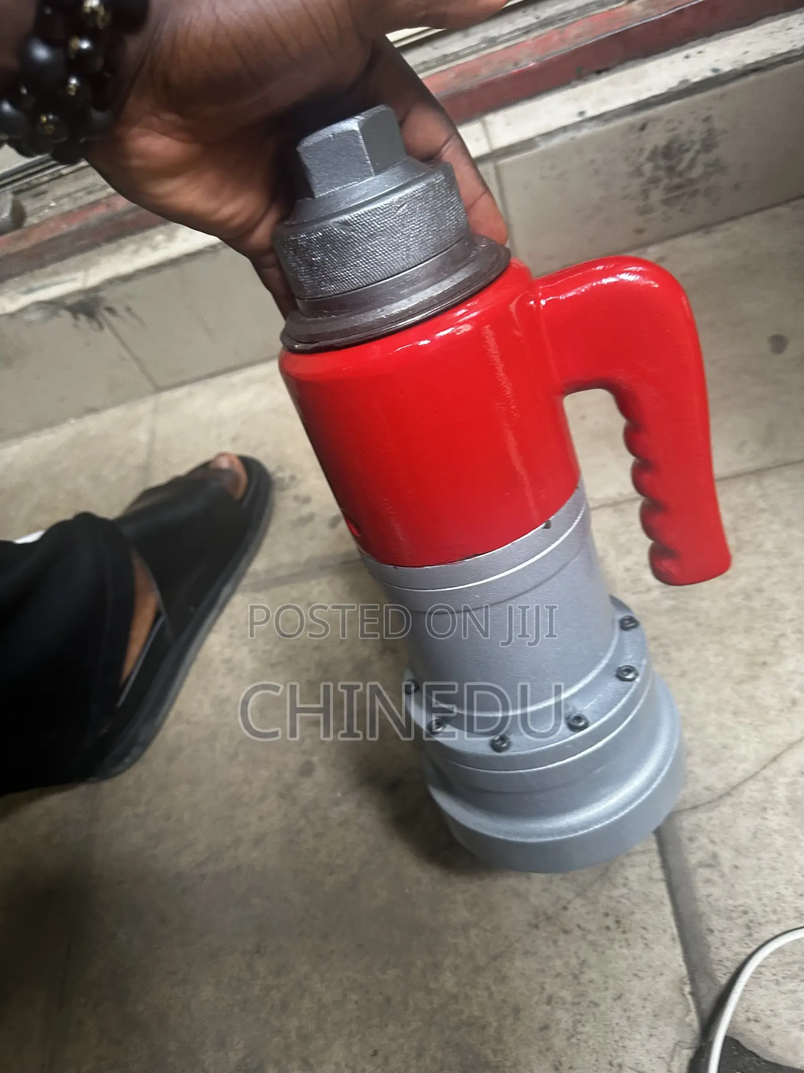 Pneumatic Torque Wrench 1-1/2 Drive