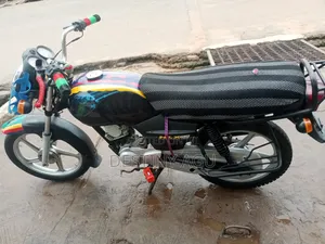 TVS HLX Plus ES 2022 Black