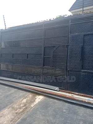 Slide Gate