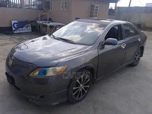 Toyota Camry 2008 Gray