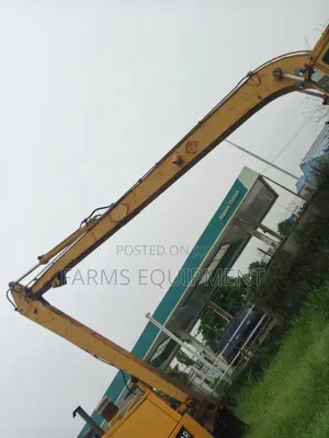 Tokunbo Long Boom Cat Excavator