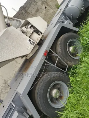 Tokunbo P H 30ton Crane