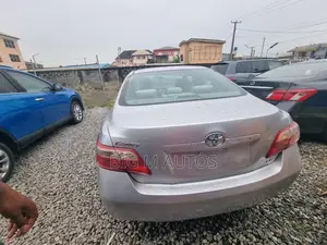 Toyota Camry LE 4dr Sedan (2.4L 4cyl 5A) 2009 Silver