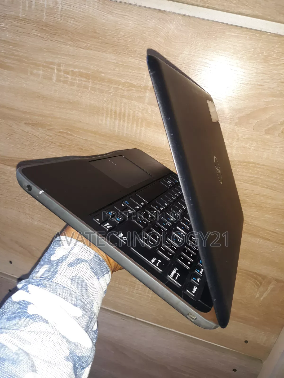 Laptop Dell Latitude 3180 4GB Intel Celeron SSD 60GB