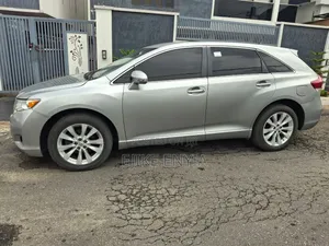 Toyota Venza LE 4dr Wagon (2.7L 4cyl 6A) 2015 Silver