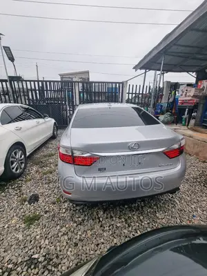 Lexus ES 350 FWD 2014 Silver
