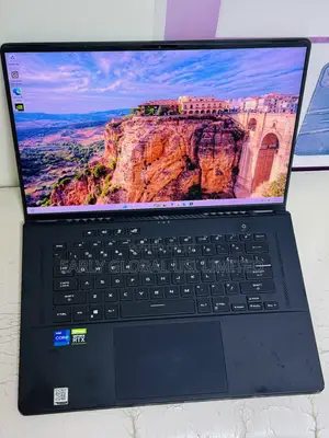 Laptop Asus ROG Zephyrus G16 16GB Intel Core i7 SSD 512GB