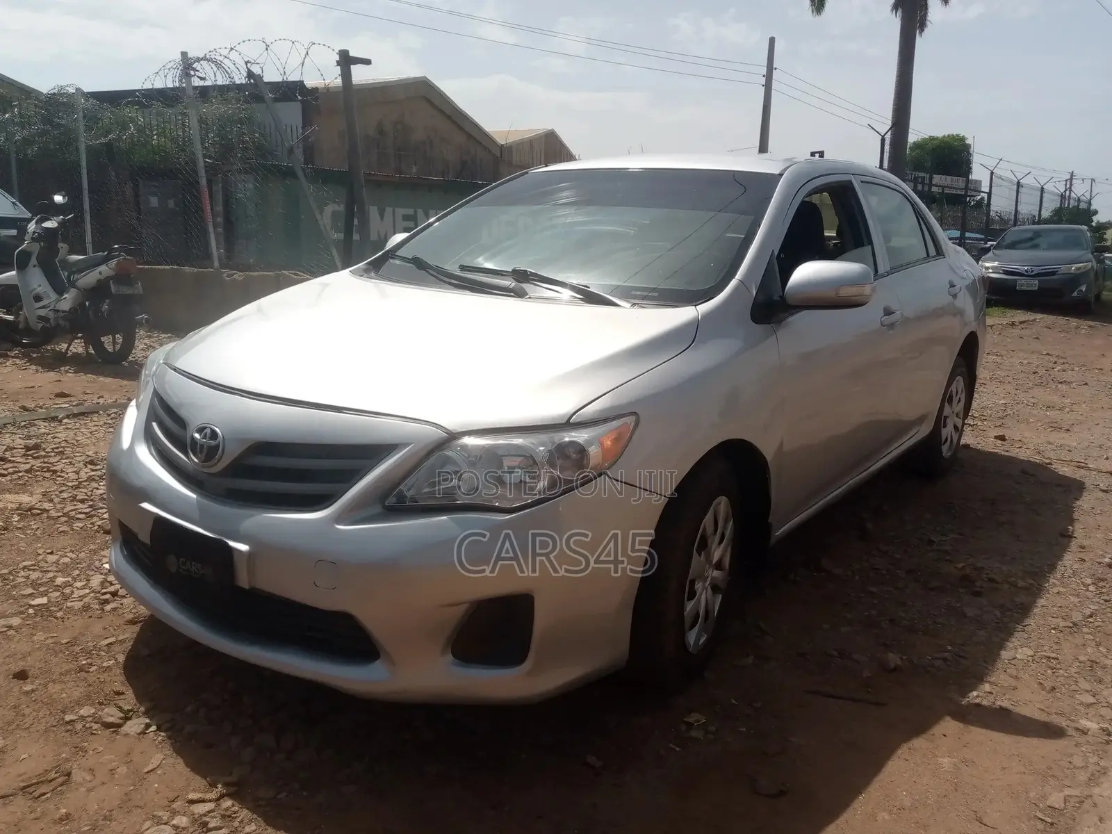 Toyota Corolla 2012 Silver