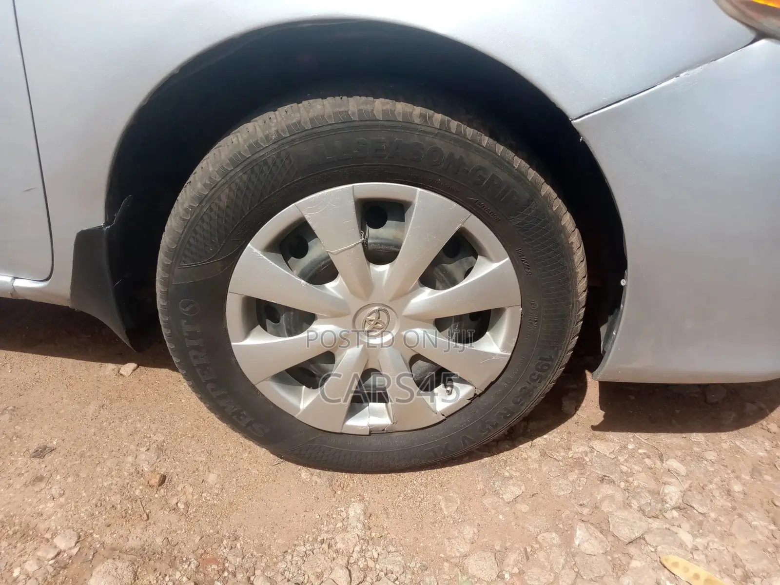 Toyota Corolla 2012 Silver