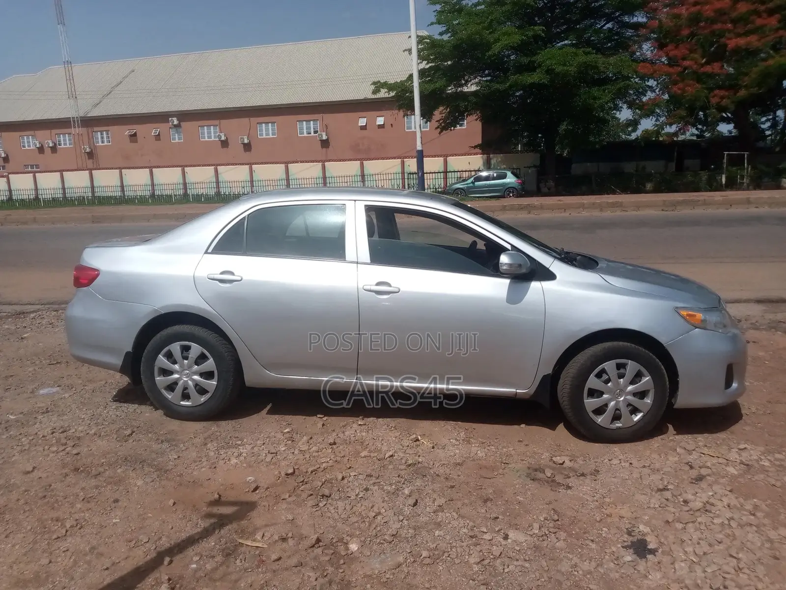 Toyota Corolla 2012 Silver