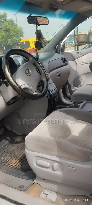 Toyota Sienna LE 4WD 2007 Silver
