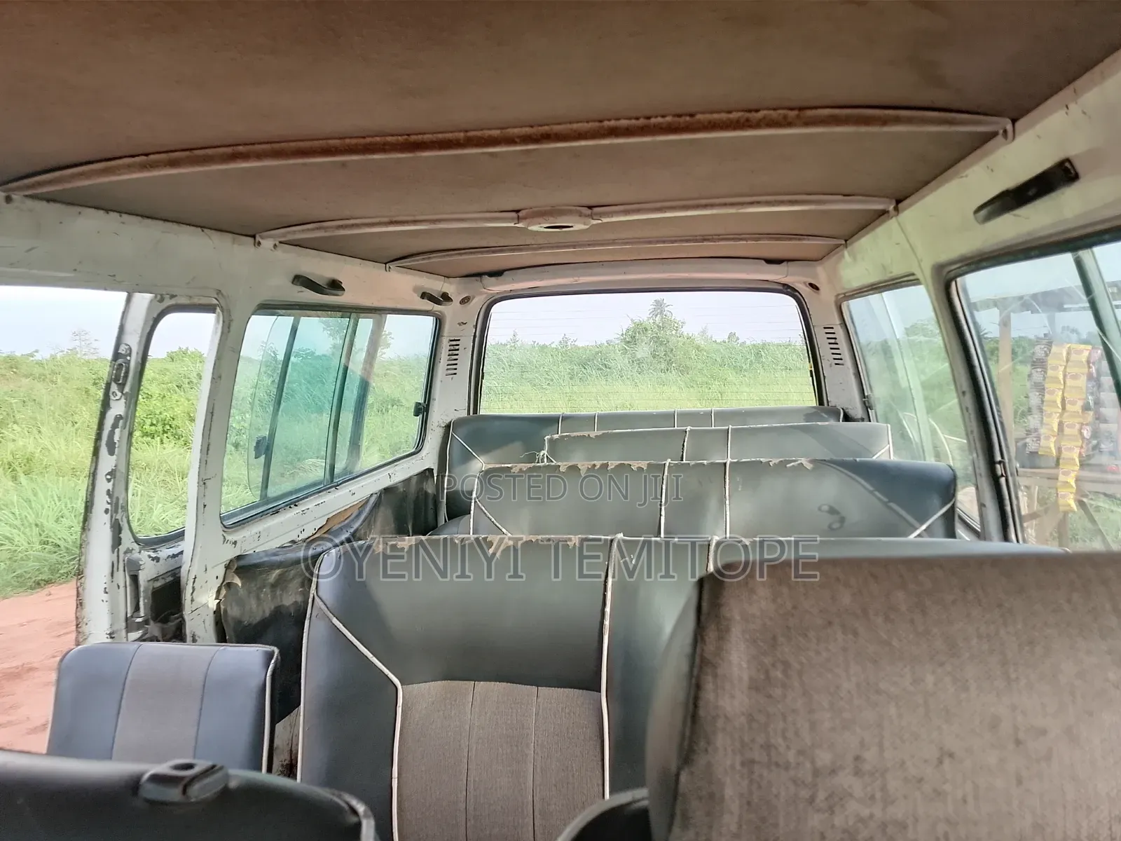 Toyota HiAce 2004 White