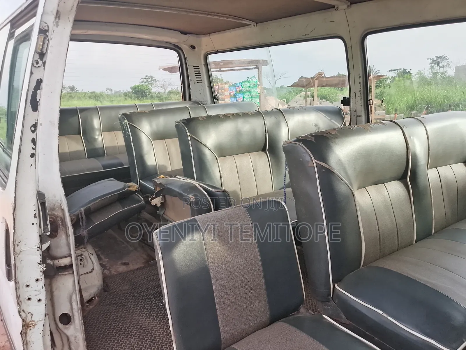 Toyota HiAce 2004 White