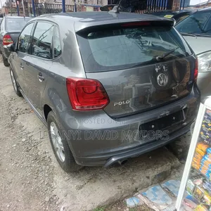 Volkswagen Polo 2016 Gray