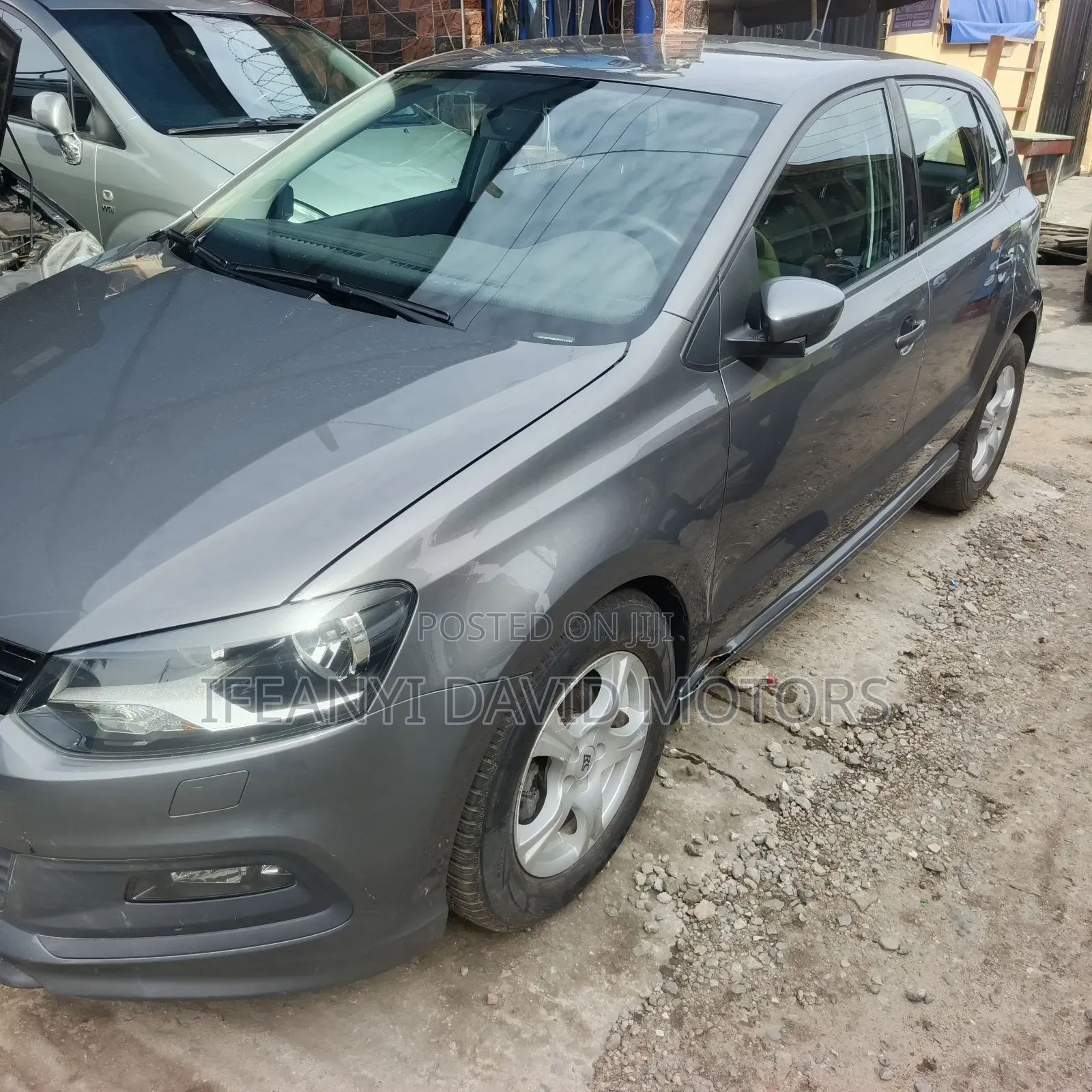 Volkswagen Polo 2016 Gray