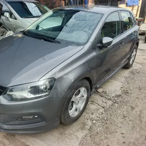 Volkswagen Polo 2016 Gray